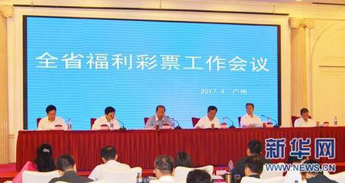 如何拿捏角色在糊涂与清醒之间的平衡呢？